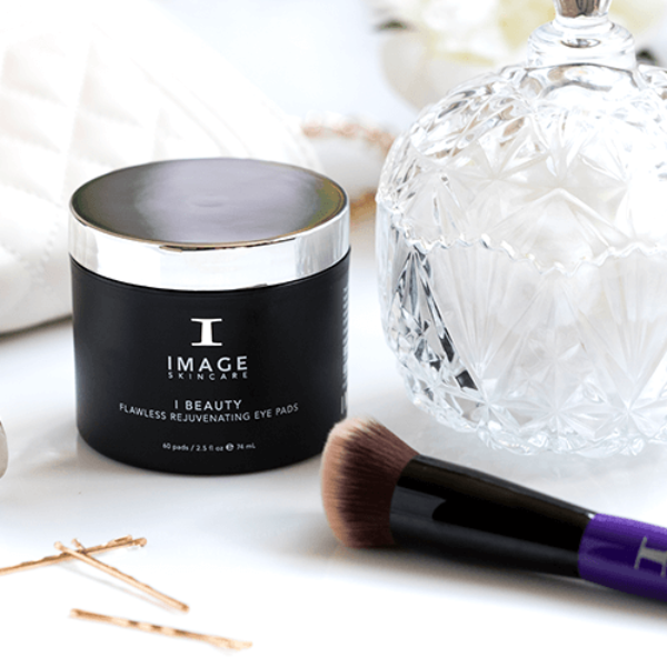 IMAGE Skincare I BEAUTY NO. 101 flawless foundation brush